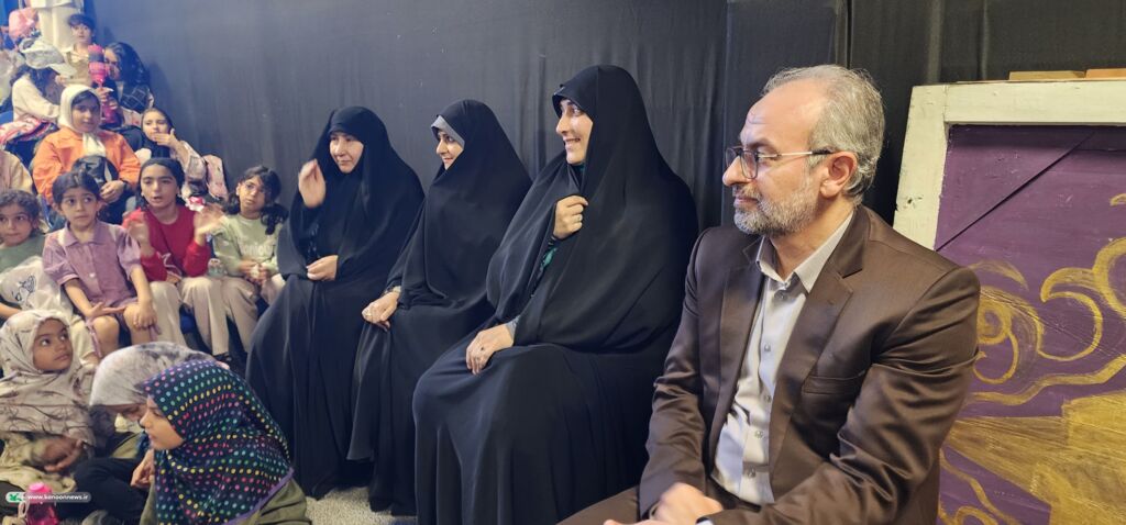 ویژهبرنامه «بازبازی» با حضور اعضای دختر و پسر کانون در پردیسان برگزار شد