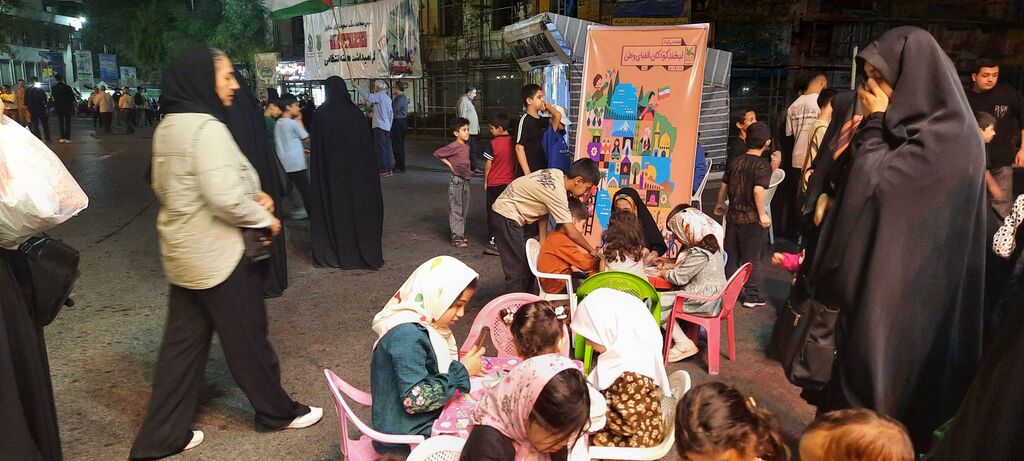 موکب فرهنگی کانون گلستان در تجمعات «بیعت»در هفته ملی کودک