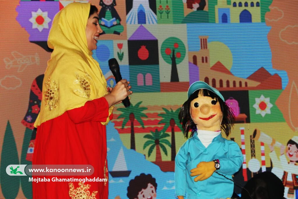 جشن «لبخند کودکان، رویش ایران» در رشت برگزار شد