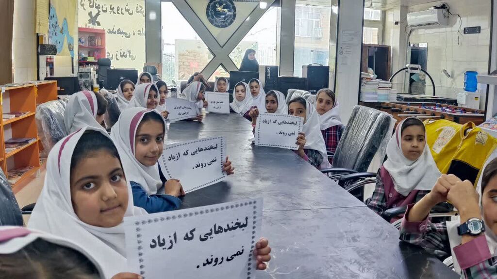 برنامه‌های هفته ملی کودک در مرکز ثلاث باباجانی با روایت قصه‌های قهرمانان کوچک آغاز شد