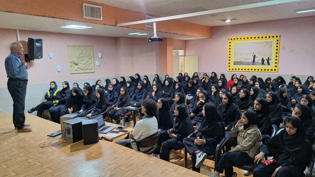 اکران مستندِ زیست‌محیطی در کانون بسطام با هدفِ پیوندِ کودکان با طبیعت