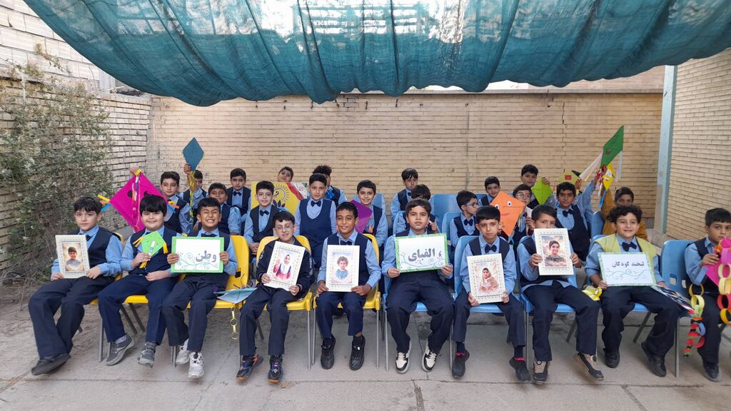 «پروازِ بادبادکها» در آسمانِ شاهرود