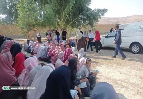 «لبخند کودکان، الفبای وطن»؛ پیام «زنگ دوستی» در مدارس خوزستان