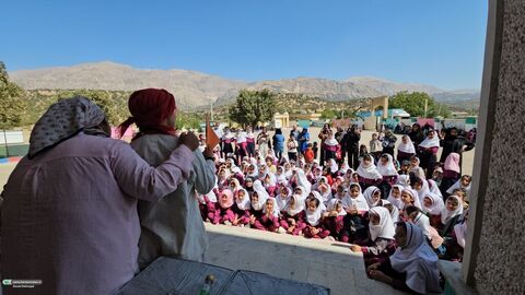 دومین روز تماشاخانه سیار روستایی در مزدک یاسوج با حضور پرشور  کودکان و نوجوانان