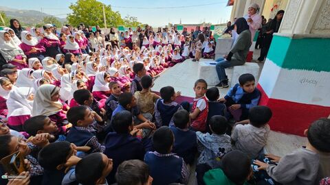 دومین روز تماشاخانه سیار روستایی در مزدک یاسوج با حضور پرشور  کودکان و نوجوانان