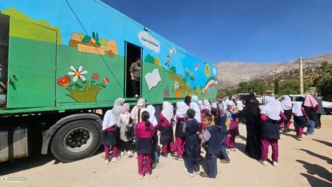 دومین روز تماشاخانه سیار روستایی در مزدک یاسوج با حضور پرشور  کودکان و نوجوانان
