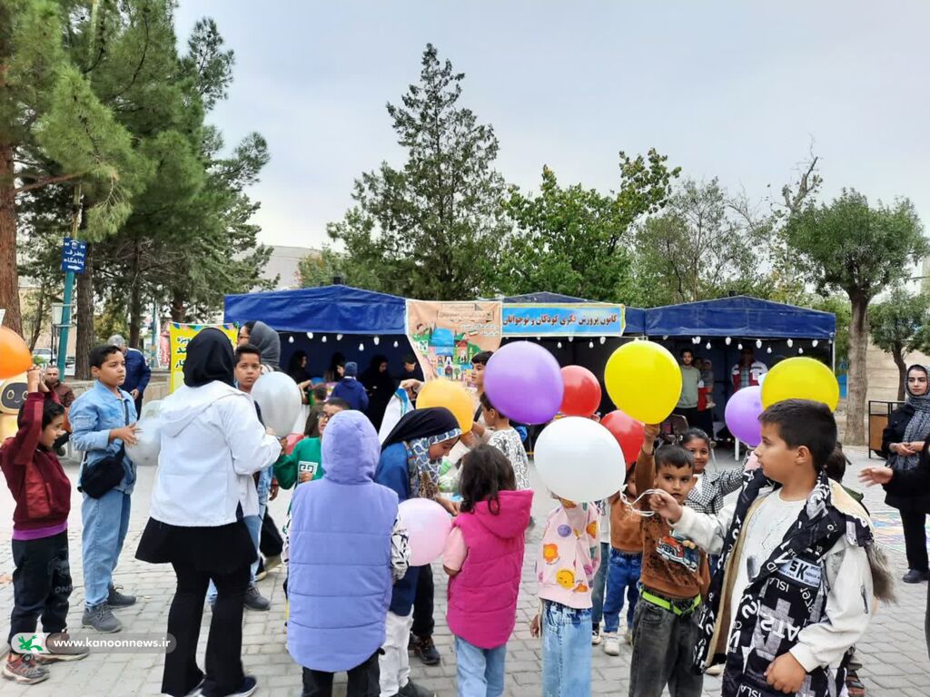 هم‌افزایی کانون و دستگاه‌های شهرستان در آغاز هفته ملی کودک