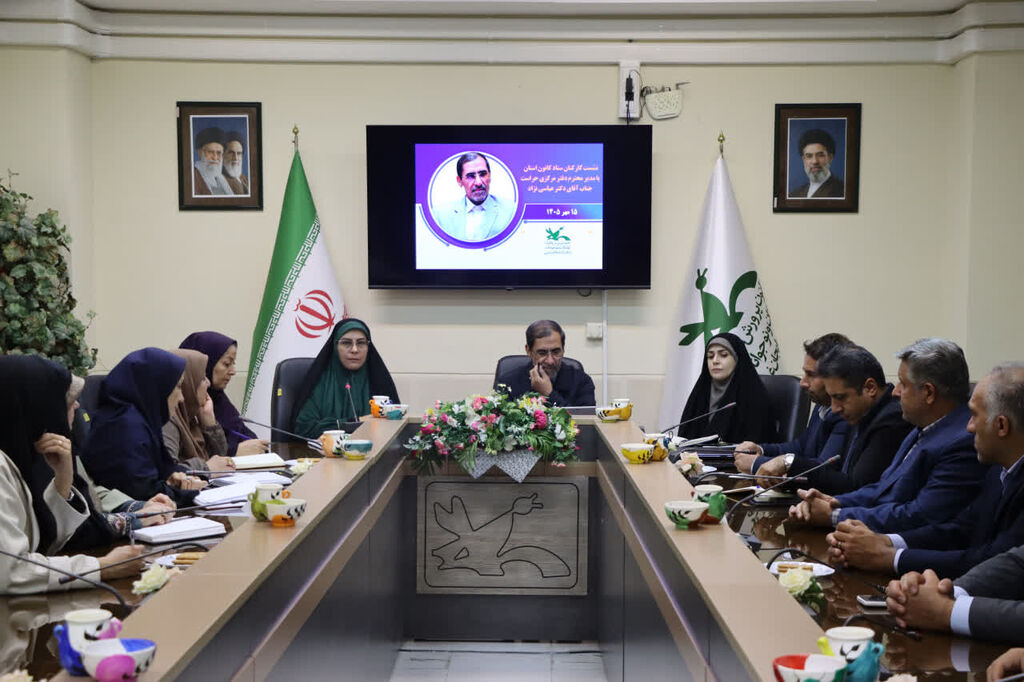تأکید بر نقش هویت‌ساز کانون در شکل‌گیری شخصیت کودکان و نوجوانان
