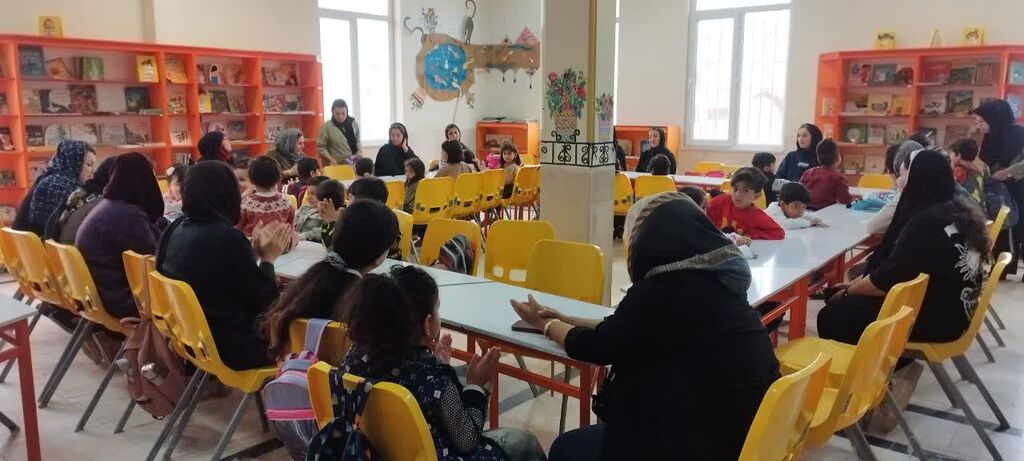 صبحانه سلامت برنامههای برای کودکان و والدین در مرکز شماره ۱۲ کانون کرمانشاه