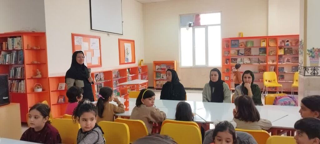 صبحانه سلامت برنامه‌های برای کودکان و والدین در مرکز شماره ۱۲ کانون کرمانشاه