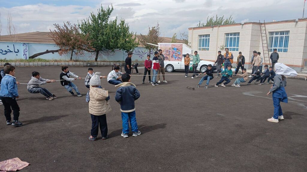 برگزاری ویژه‌ برنامه های هفته  ملی کودک در روستای اکیزگنبدی هشترود