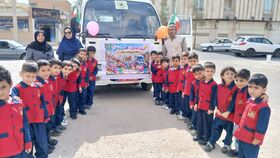 مرکز سیار شهری کانون، قصه‌گوترین میهمانِ نونهالانِ سمنانی