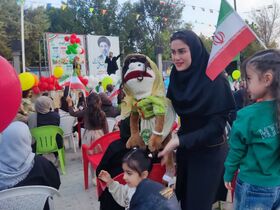 شکوه هفته ملی کودک با حضور پررنگ مربیان کانون استان مرکزی