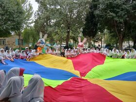 کودکان کرمانشاهی در روز «بازی، زبان کودکی» شادی را تجربه کردند