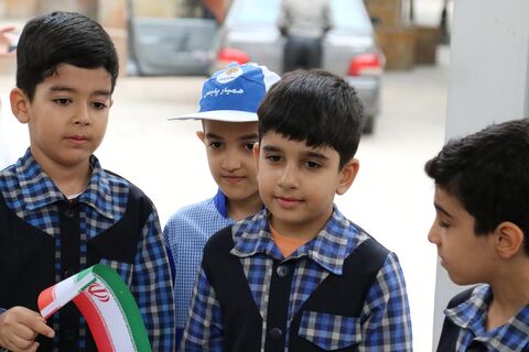 کاروان شادی‌پیمایی هفته ملی کودک در مازندران با یاد شهدای کودک و نوجوان به حرکت درآمد