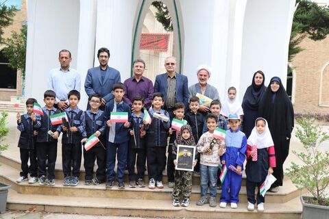 کاروان شادی‌پیمایی هفته ملی کودک در مازندران با یاد شهدای کودک و نوجوان به حرکت درآمد