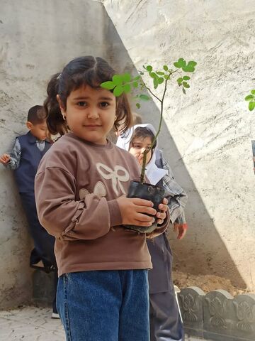 گزارش تصویری آیین کاشت نهال به یاد کودکان شهید میناب در مرکز فرهنگی قوچان