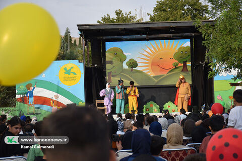 جشن پرواز بادبادک‌ها در پارک کیو خرم آباد-لرستان
