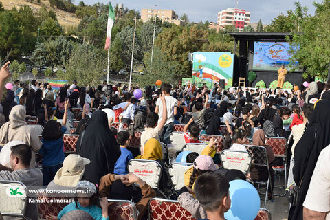 جشن پرواز بادبادک‌ها در پارک کیو خرم آباد-لرستان