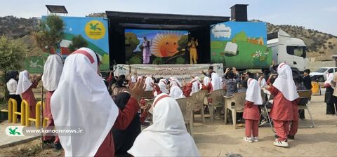 سفر تماشاخانه سیار کانون در لرستان -  روستای چم پلک بخش شاهیوند