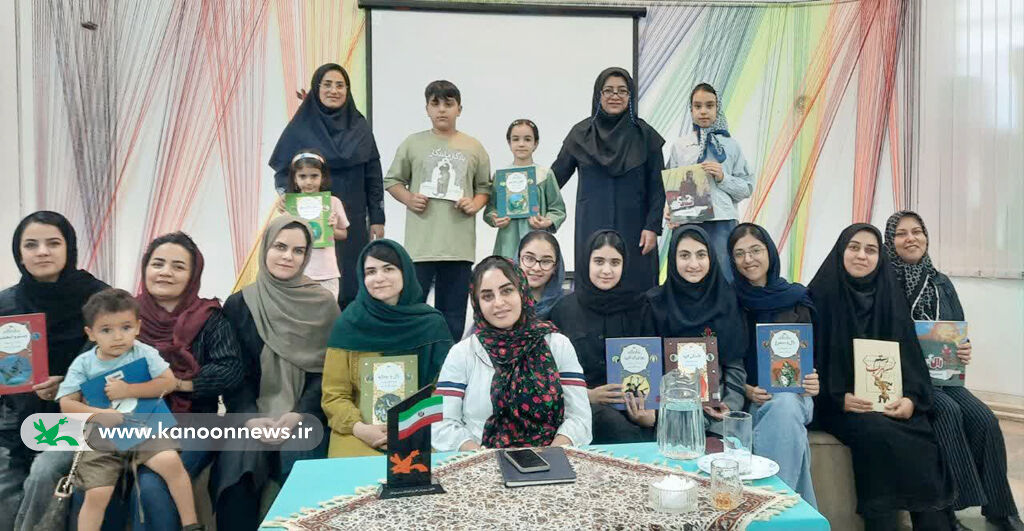 مراکز کانون استان یزد هفته دفاع مقدس را گرامی داشتند