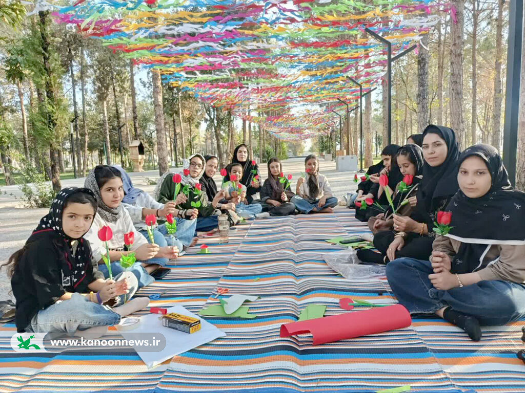 مراکز کانون استان یزد هفته دفاع مقدس را گرامی داشتند