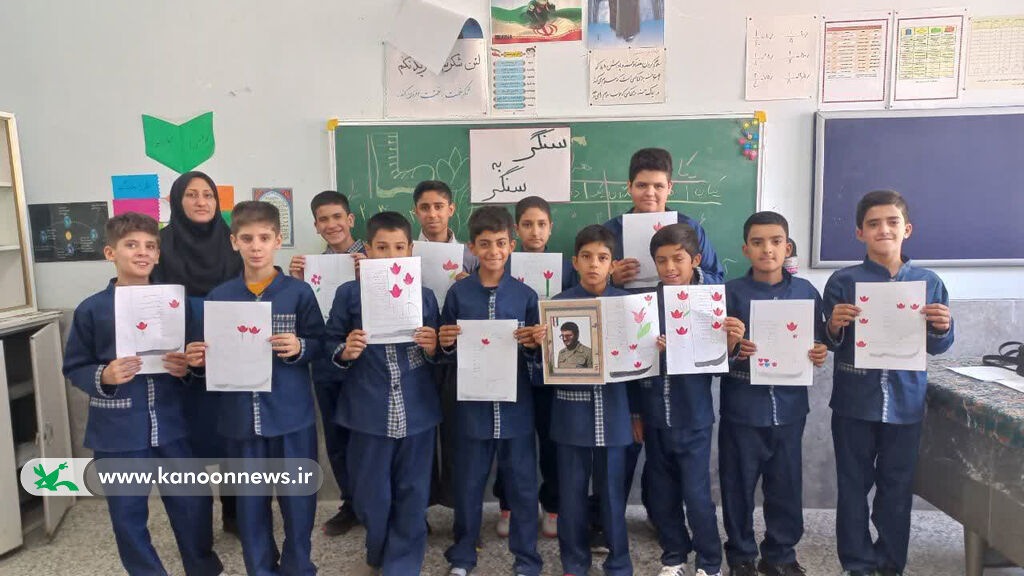 مراکز کانون استان یزد هفته دفاع مقدس را گرامی داشتند