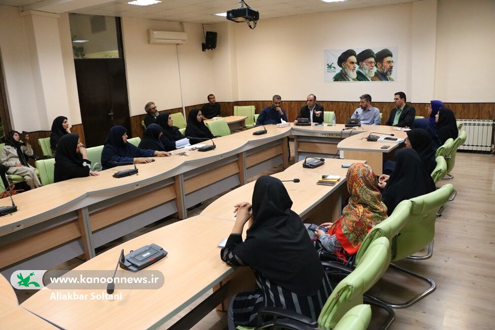 ارتباط با کودکان و نوجوانان نباید به مراکز کانون محدود شود