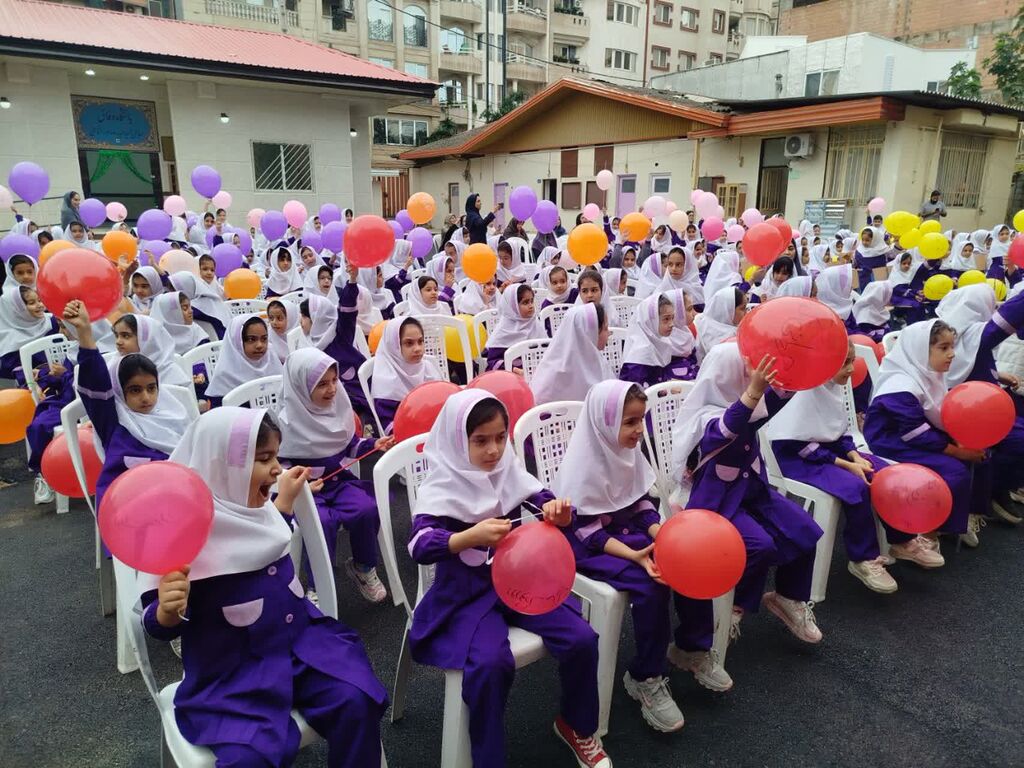 زنگ کودکی در مدارس ساری به صدا درآمد