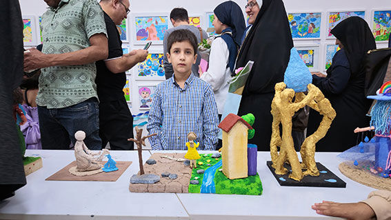 نمایشگاه «کودکان قهرمانان آب» در البرز افتتاح شد