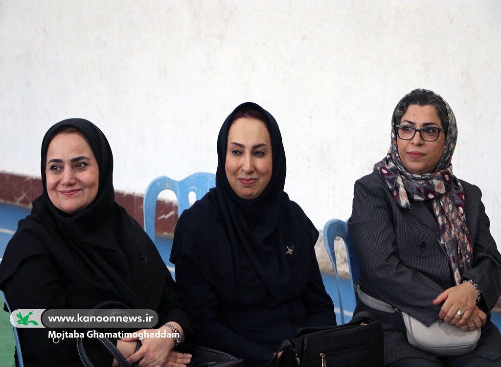 برگزاری جشن «کودک شاد، ایران شاد» در کومله؛ از نمایش عروسکی تا بازیهای محلی