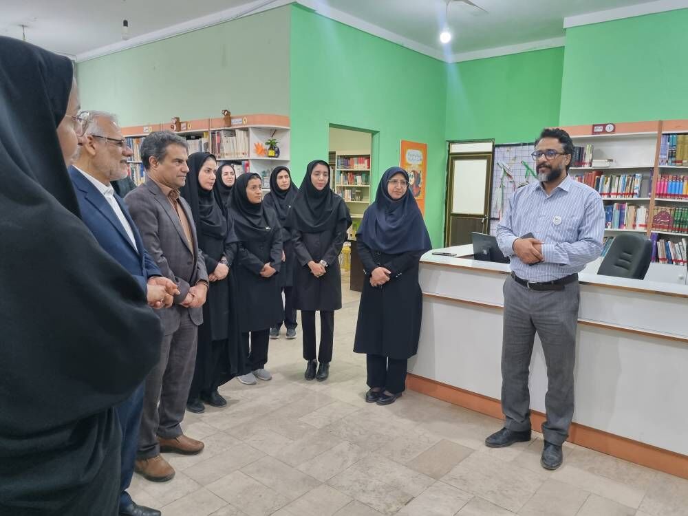 تأکید معاون وزیر دادگستری بر نقش کانون پرورش فکری در حمایت از کودکان آسیب‌دیده/ بازدید از مرکز میناب