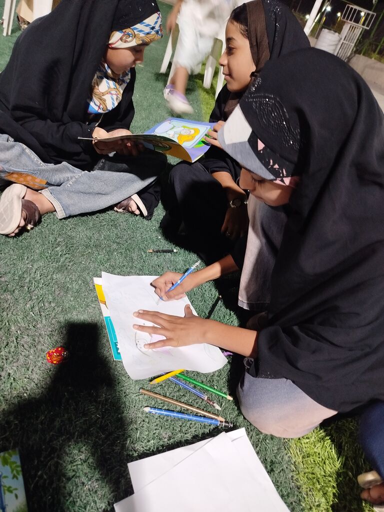 ادای دین نسل نو به شهدای کوچک؛ برگزاری ویژهبرنامه فرهنگی «به یاد لبخندهایی که از یاد نمیروند» در بستک