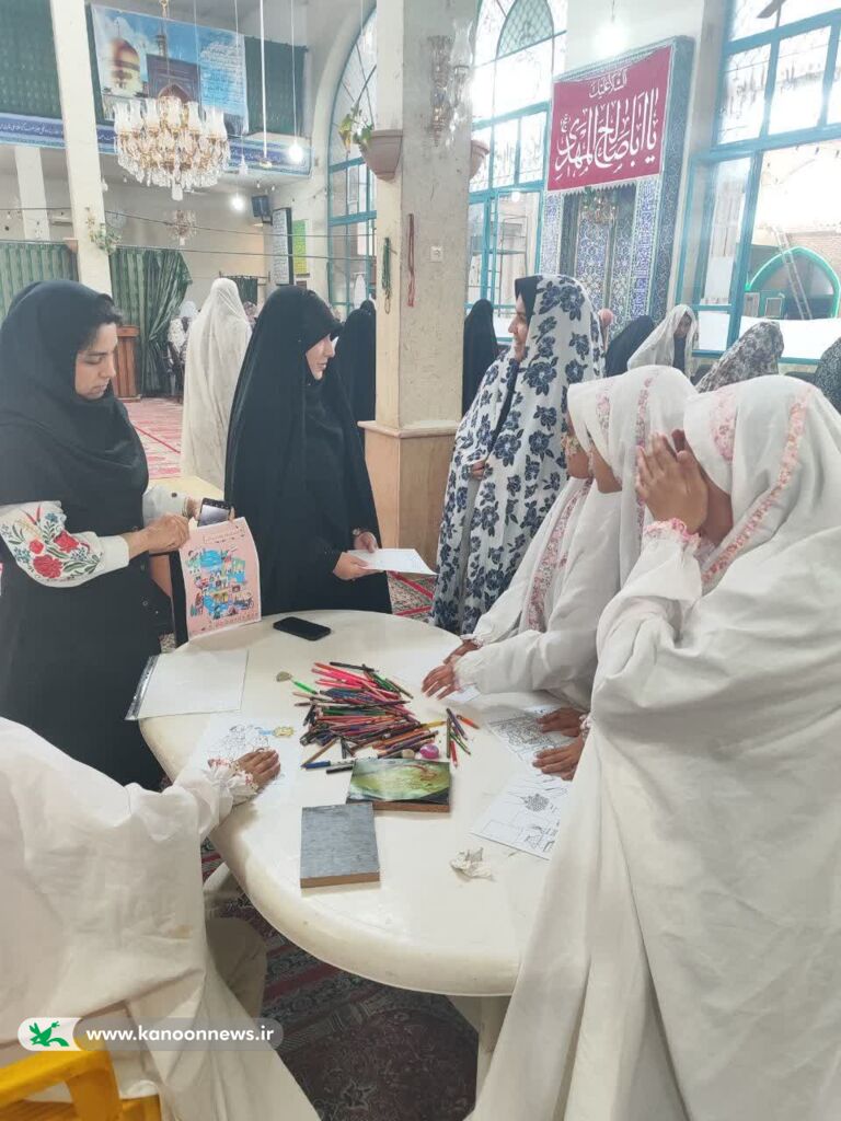 حضور پُرشور اعضا و مربیان کانون در غرفه هفته ملی کودک نماز جمعه شهر زاویه