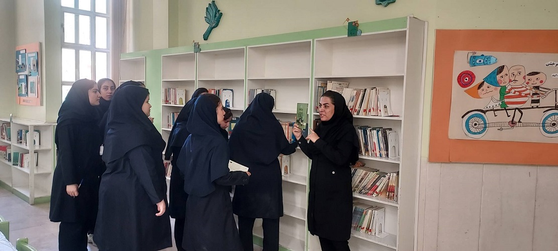 بازدید هنرجویان هنرستان نوایی از مرکز شماره ۱ کانون پرورش فکری اصفهان