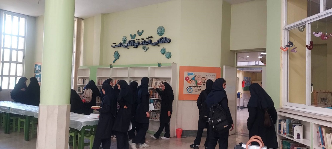 بازدید هنرجویان هنرستان نوایی از مرکز شماره ۱ کانون پرورش فکری اصفهان