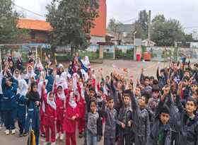 شادی در دبستان شهدای روستای چهارده طنین‌انداز شد