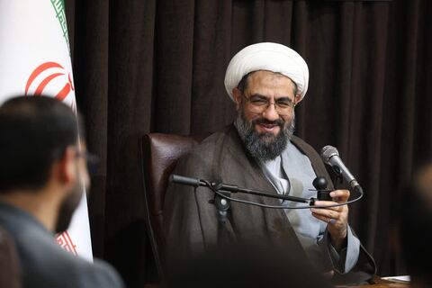 دیدار مدیر کل و مربیان کانون پرورش فکری کودکان و نوجوانان با نماینده ولی فقیه  استان همدان
