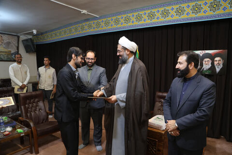 دیدار مدیر کل و مربیان کانون پرورش فکری کودکان و نوجوانان با نماینده ولی فقیه  استان همدان