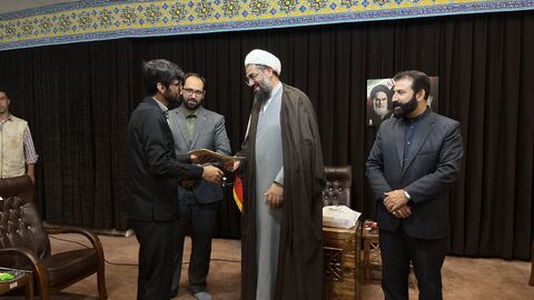 دیدار مدیر کل و مربیان کانون پرورش فکری کودکان و نوجوانان با نماینده ولی فقیه  استان همدان