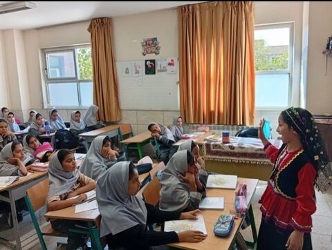 طنین قصه در مراکز کانون استان اصفهان؛ کودکان پای قصه نشستند