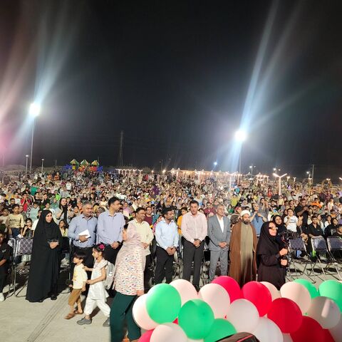 گزارش تصویری /شکوه حضور ۲ هزار نفری در جشن بزرگ هفته ملی کودک در پارک پنجعلی بندرعباس