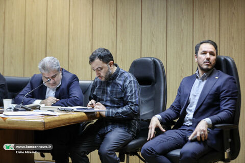 آیین رونمایی از بازی محافظان جزیره در نشست شورای معاونان وزارت آموزش و پرورش