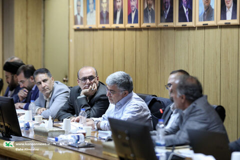 آیین رونمایی از بازی محافظان جزیره در نشست شورای معاونان وزارت آموزش و پرورش