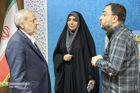 آیین رونمایی از بازی محافظان جزیره در نشست شورای معاونان وزارت آموزش و پرورش