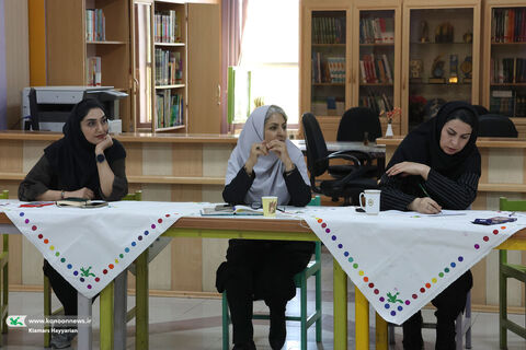 نشست بازی زبان کودکی / چهارمحال و بختیاری