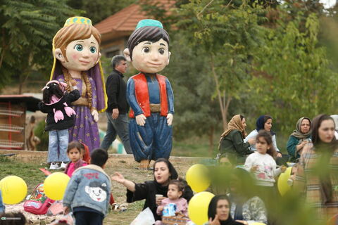 سنندج در شور و شادی کودکان؛ سه ساعت با شعر، موسیقی، نمایش و بازی