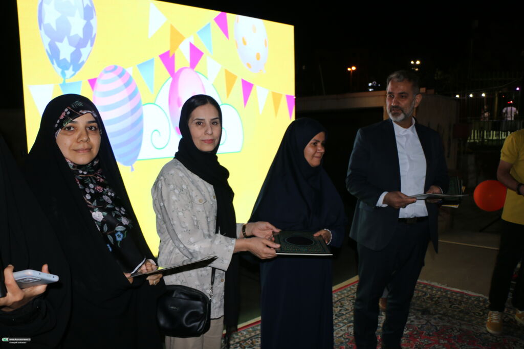 تجلیل از ۱۷ چهره اثرگذار حوزه کودک و نوجوان در کانون فارس