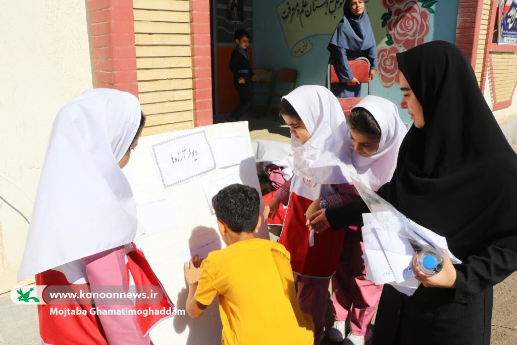 امدادگران فرهنگی کانون گیلان به اسطلخجان رسیدند