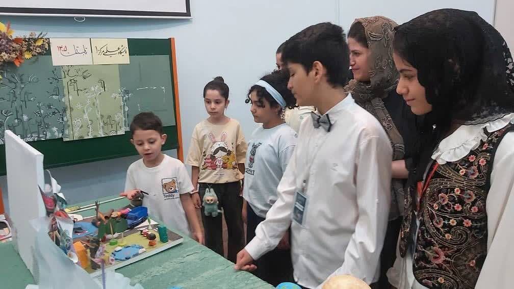 نمایشگاه علمی و فضایی اعضای کانون در مرکز شماره یک کرج برپا شد